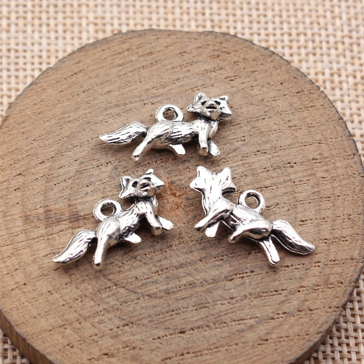 22x13mm 1.6g Antique Silver Zinc Alloy 3D Fox Charm Pendant for DIY Necklace Bracelet Jewelry Making