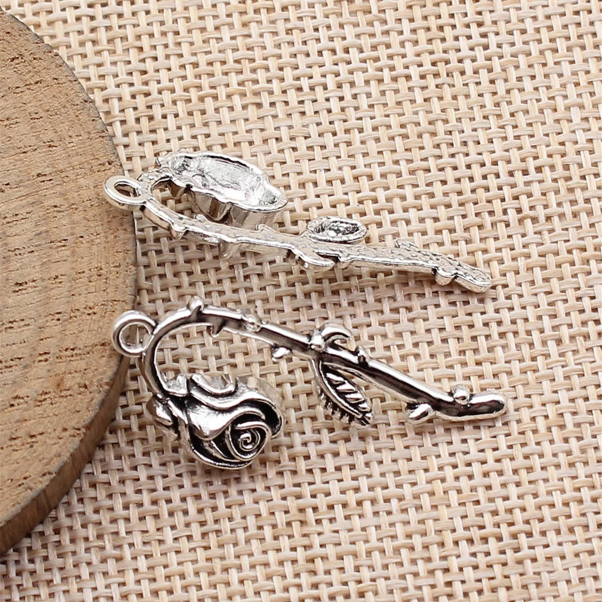 39x16mm 2.2g Antique Silver Zinc Alloy Rose Flower Charm Pendant for DIY Necklace Jewelry Making