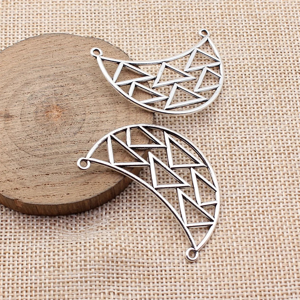 47x32mm 4.6g Vintage Zinc Alloy Hollow Charm Pendants for DIY Bracelet Necklace Jewelry Making