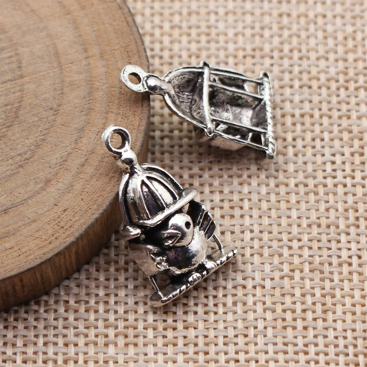 24x15mm 2.5g Antique Silver Zinc Alloy Birdcage Bird Charm Pendant for DIY Necklace Making