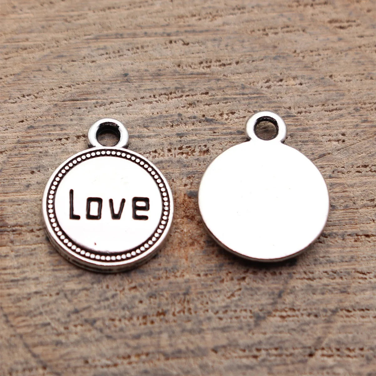 14x11mm 0.88g Silver Tone Blackened Zinc Alloy LOVE Round Tag Charm Pendant for DIY Jewelry Making