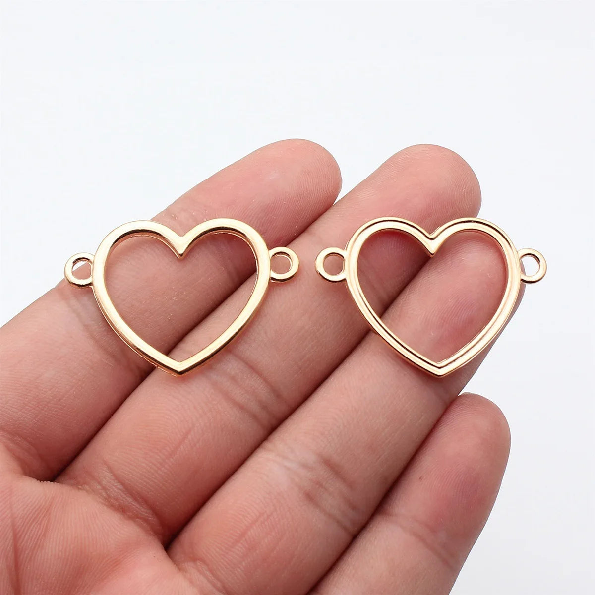 38x27mm 2.1g Multicolor Zinc Alloy Hollow Heart Connector Charm for DIY Bracelet Necklace Jewelry