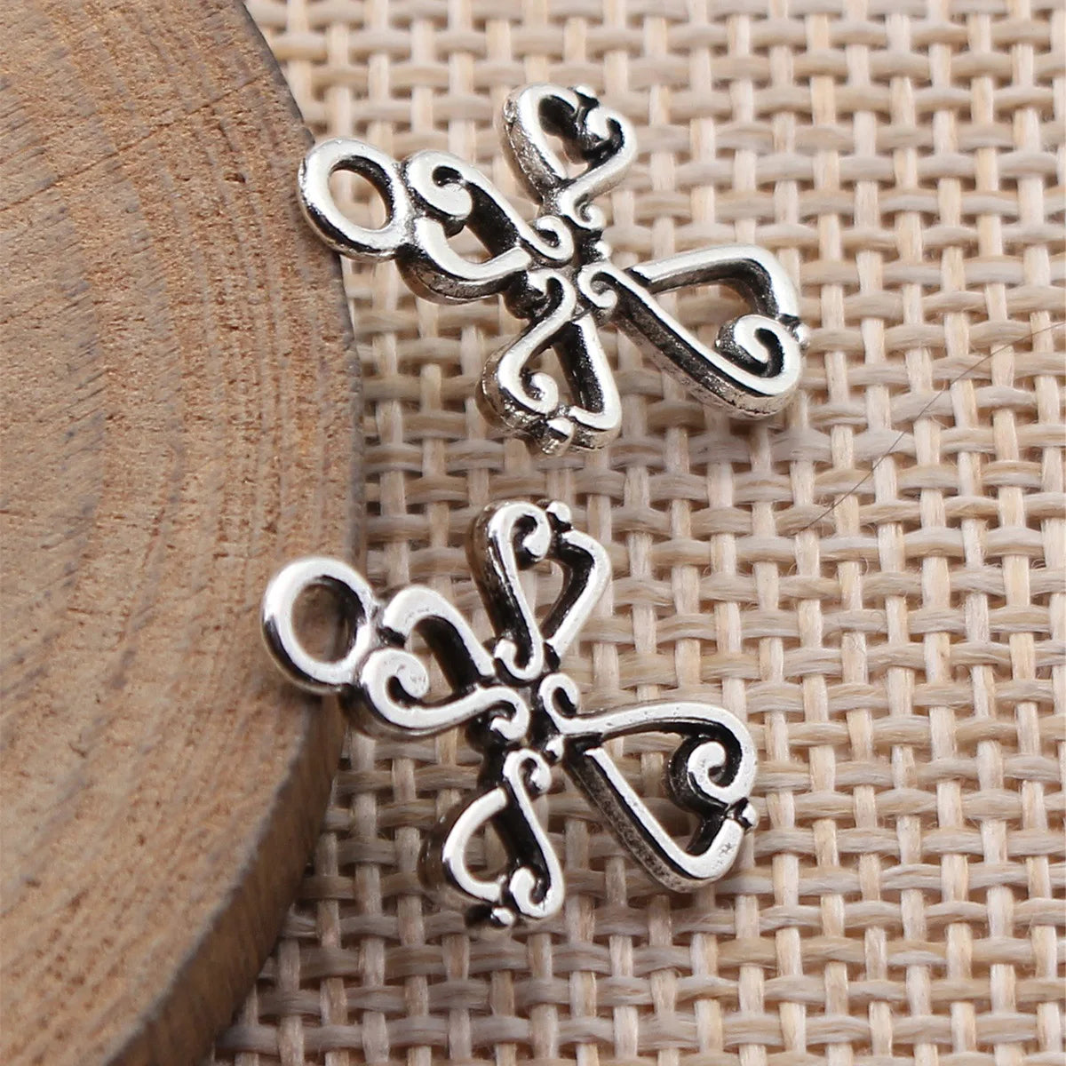 19x14mm 0.8g Antique Silver Zinc Alloy Hollow Cross charm pendant for DIY necklace jewelry making