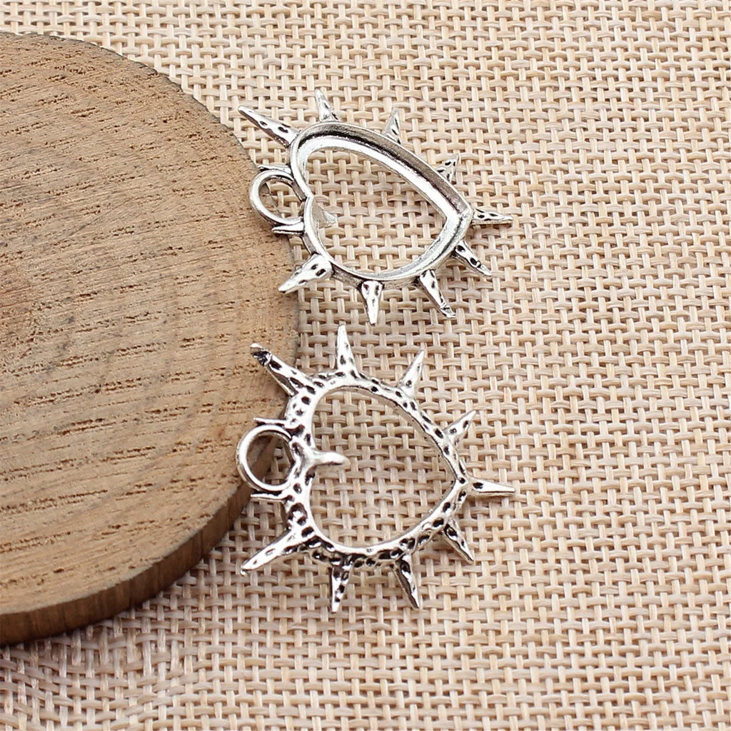 30x29mm 1.9g Antique Silver Zinc Alloy Gothic Heart Charm Pendant for DIY Necklace Bracelet Jewelry