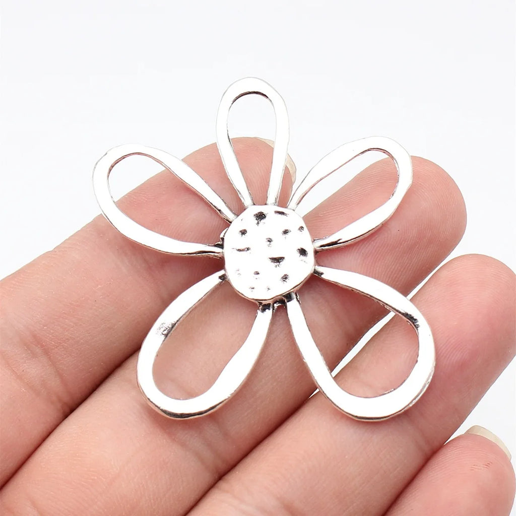 52x46mm 6.7g Antique Silver Zinc Alloy Hollow Five Petal Flower Charm Pendant for DIY Jewelry Making