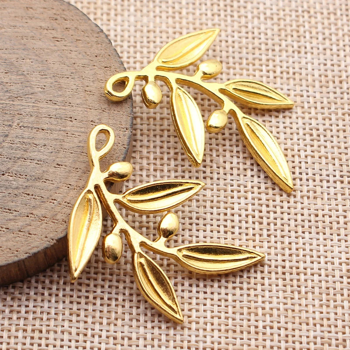 39x30mm 4.4g Multicolor Zinc Alloy Olive Branch Charm Pendant for DIY Necklace Bracelet Jewelry