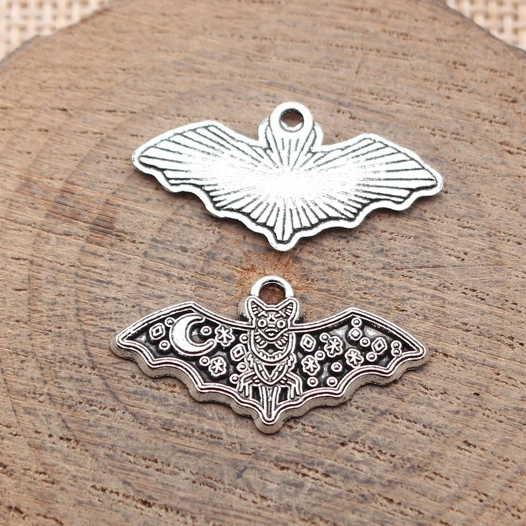 27x14mm 1.1g Antique Silver Zinc Alloy Bat Charm Pendant for Bracelet Necklace DIY Jewelry Making
