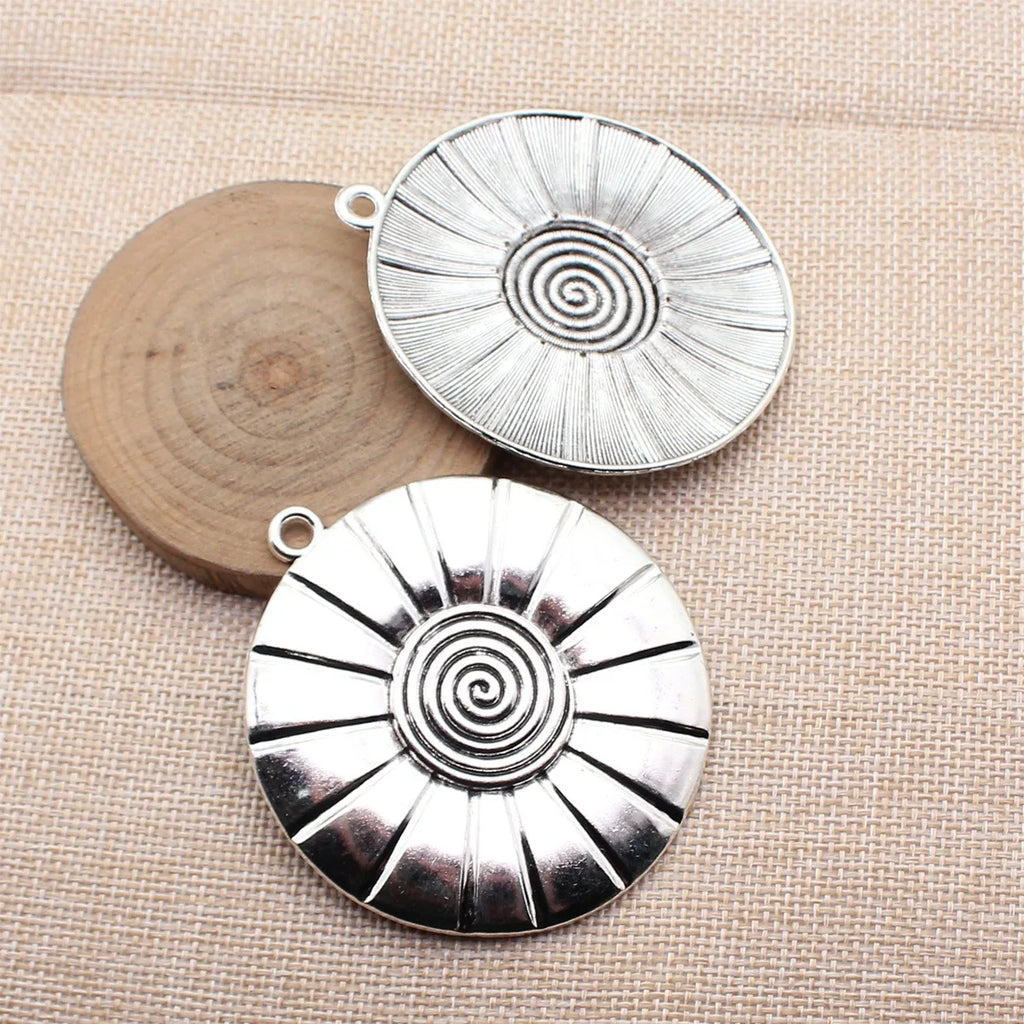 70x63mm 26.2g Antique Silver Zinc Alloy Swirl Round Disc Charm Pendant for DIY Statement Jewelry