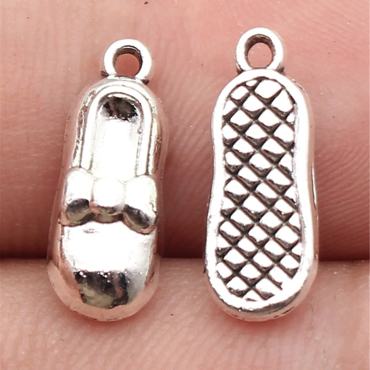 16x6.4x4.2mm 1.3g Antique Silver Zinc Alloy Bow Flat Shoe Butterfly Charm Pendant for DIY Bracelet Making