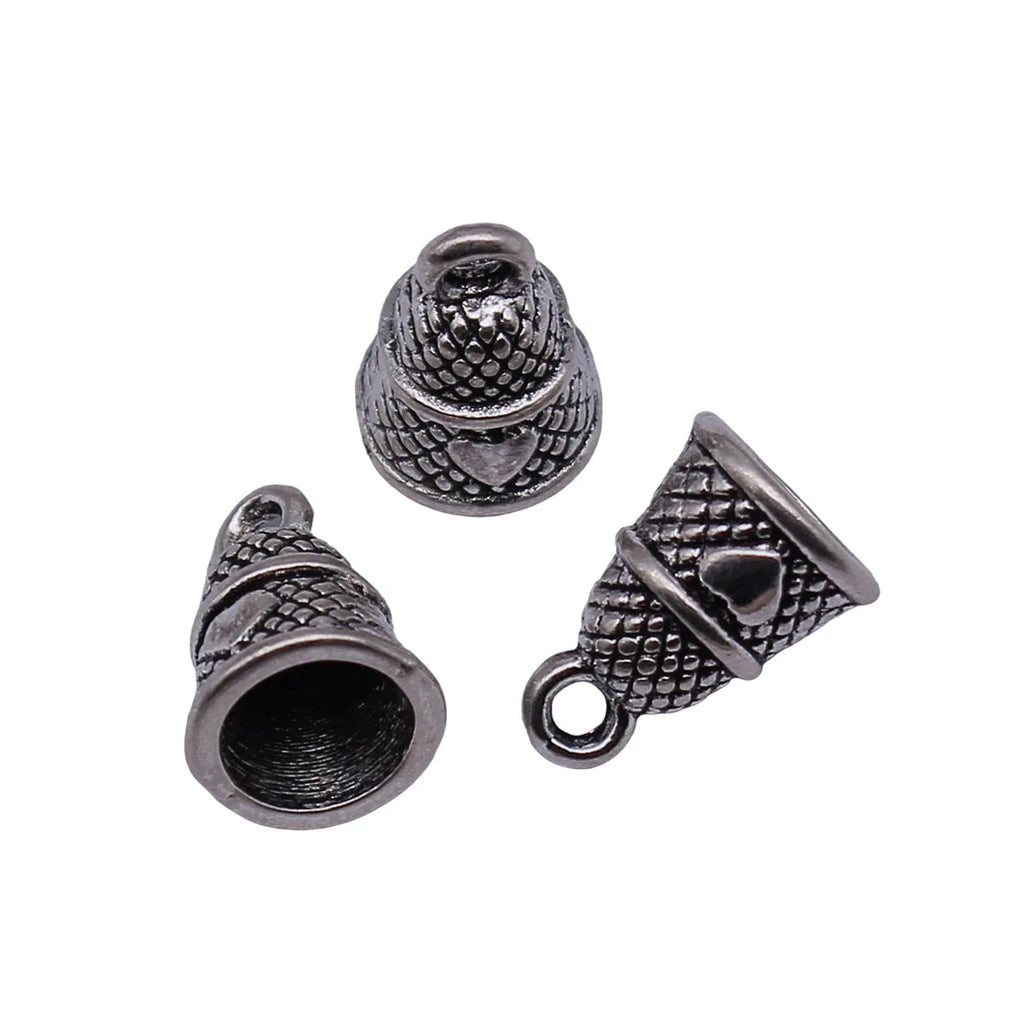 13x9.6x7.6mm 1.3g Antique Silver Zinc Alloy Heart Pattern Tassel Cap Findings for DIY Pendant Jewelry Making