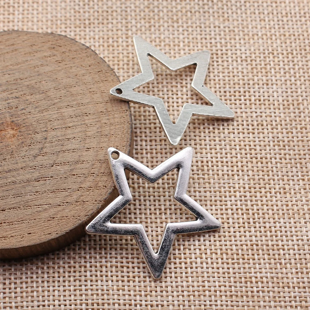 36x33mm 3.3g Antique Silver Zinc Alloy Openwork Five Point Star Hollow Charm Pendant for DIY Jewelry Making