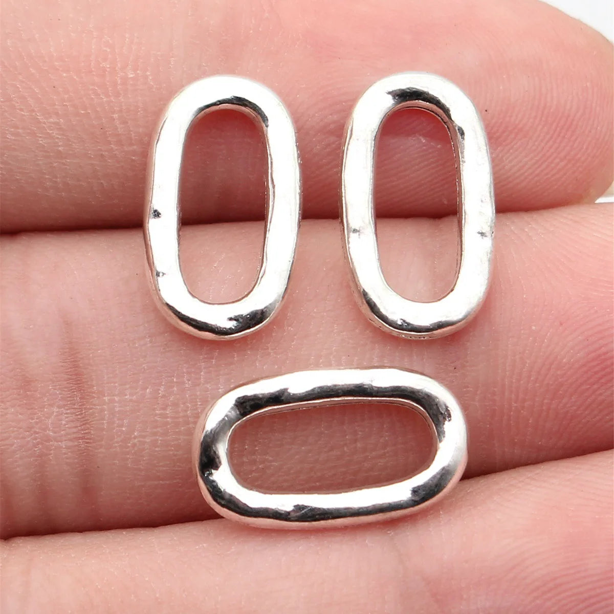 17x9.9mm 0.92g Antique Silver Zinc Alloy Hammered Oval Ring Connector Charm for DIY Bracelet Necklace