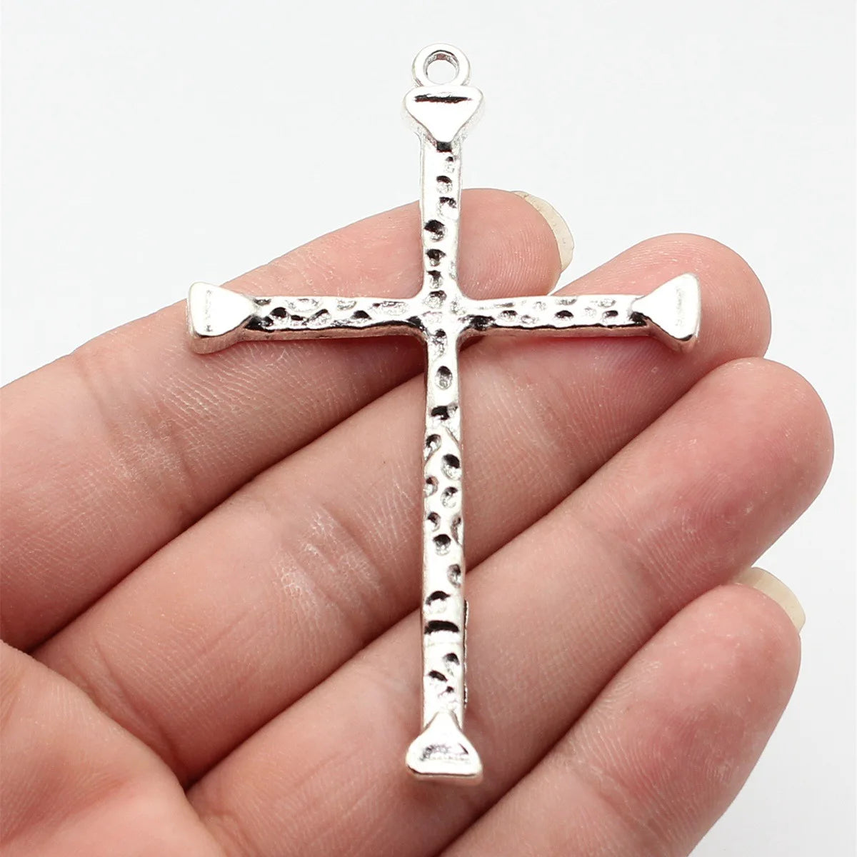 80x52mm 8.6g Antique Silver Zinc Alloy Hammered Cross Charm Pendant for DIY Necklace Jewelry Making