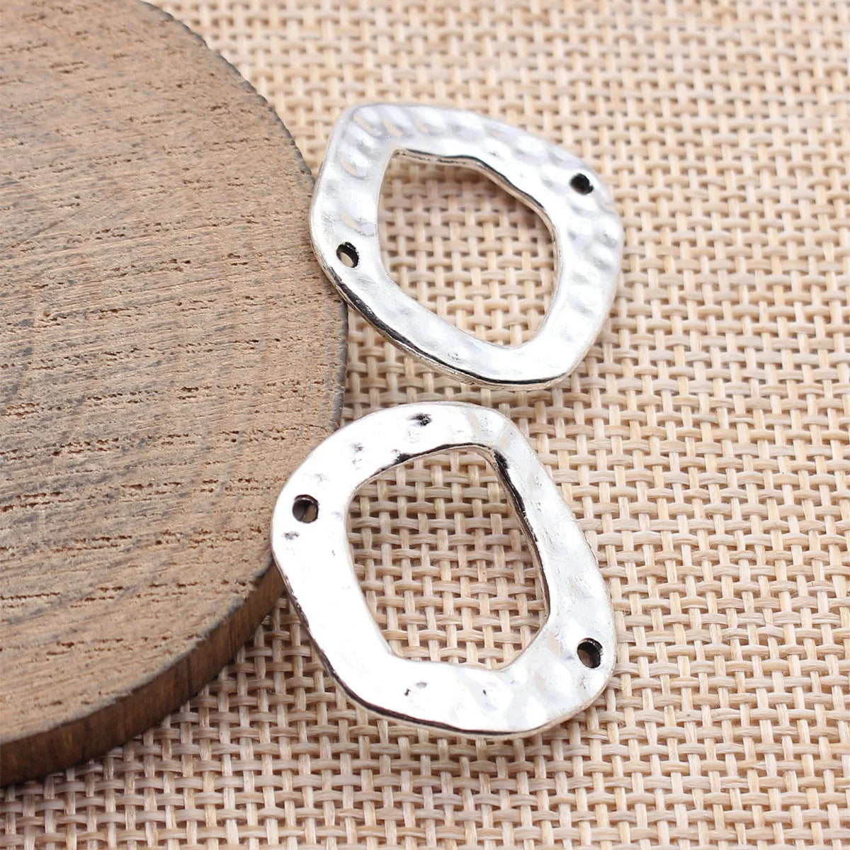 25x24mm 3g Multicolor Zinc Alloy Hammered Irregular Round Ring Connector Charm for DIY Jewelry