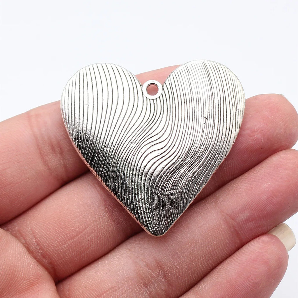 49x47x5.9mm 39.1g Antique Silver Zinc Alloy Wavy Heart Large Charm Pendant for DIY Necklace Making