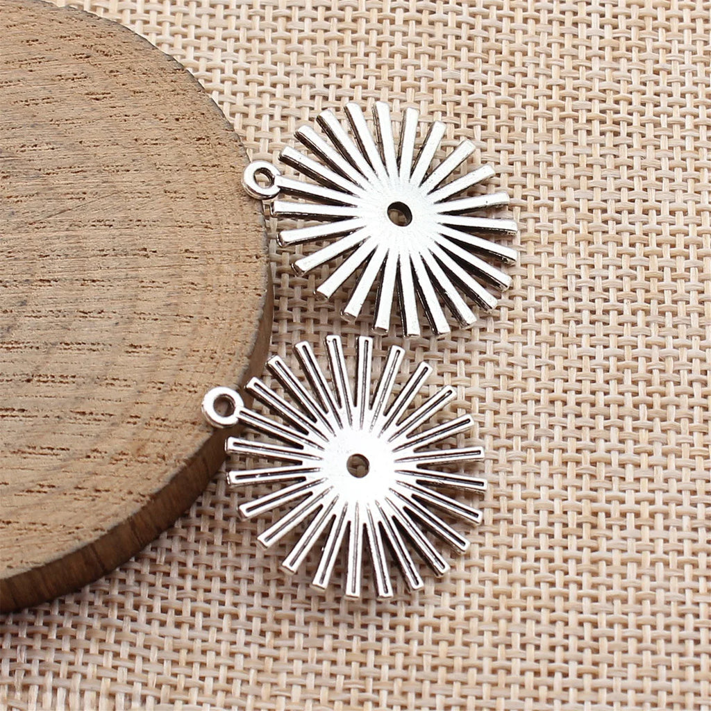 29x26mm 2.8g Multicolor Zinc Alloy Round Geometric Sun Charm Pendant for DIY Necklace Bracelet