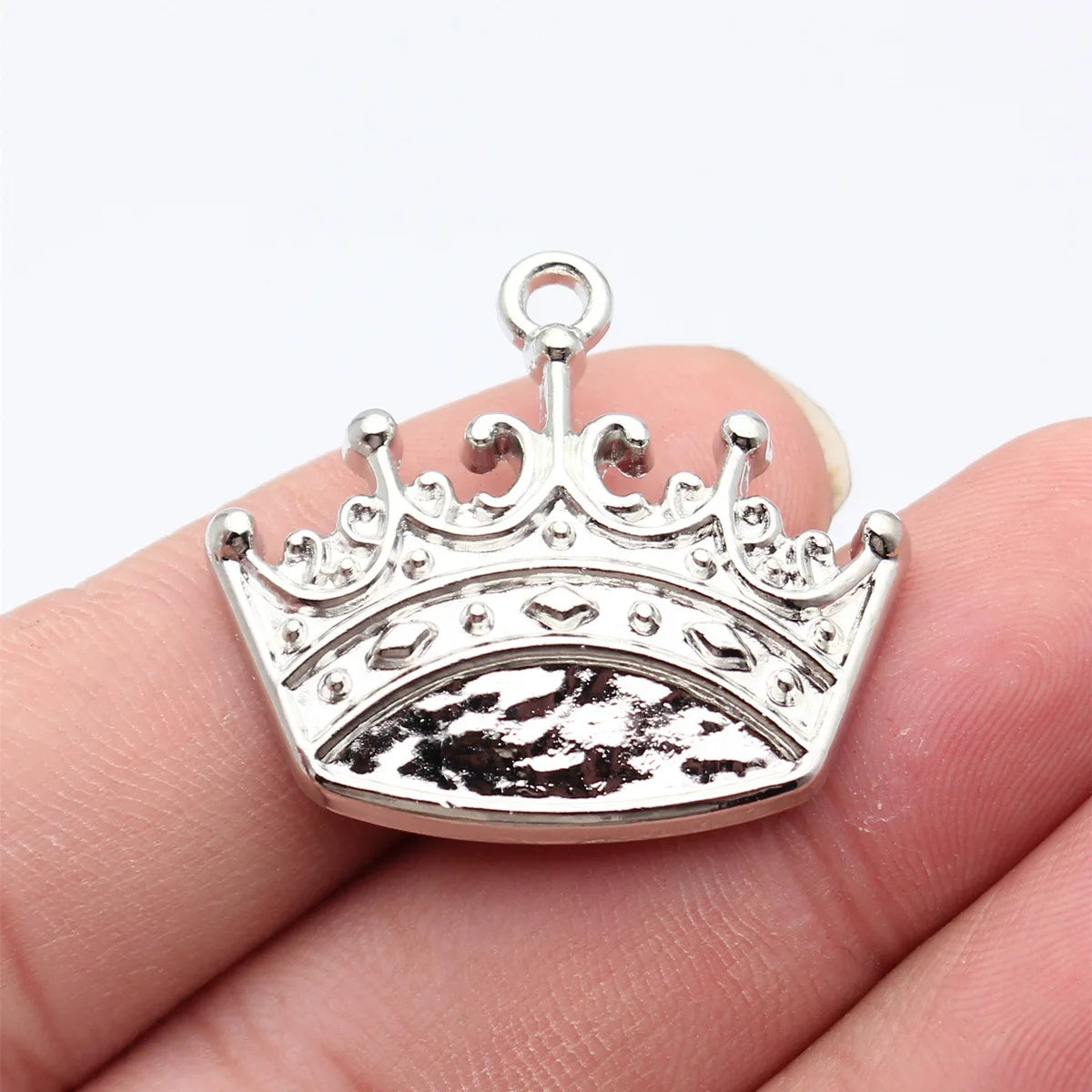 34x30mm 4.4g Silver Tone Zinc Alloy Crown Charm Pendant for DIY Bracelet Necklace Jewelry