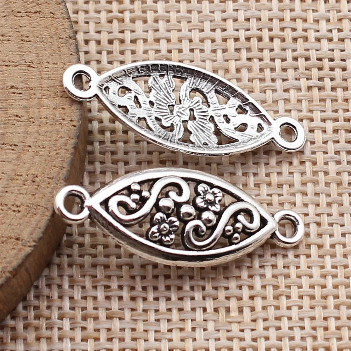 29x11mm 1.1g Antique Silver Zinc Alloy Horse Eye Pattern Connector Charm for DIY Jewelry Making