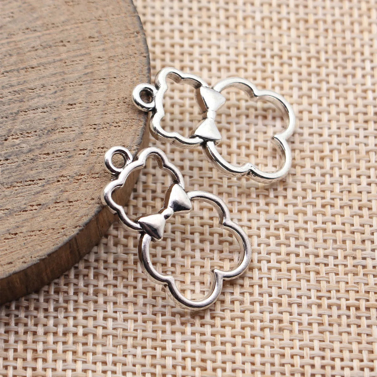 25x15mm 1.4g Antique Silver Zinc Alloy Hollow Bow Bear Butterfly Charm Pendant for DIY Necklace Bracelet Making
