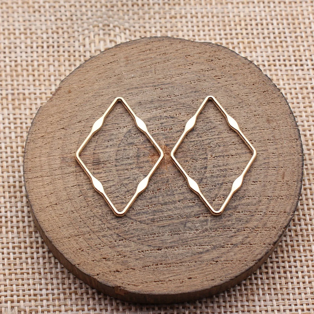 30x20mm 0.57g Multicolor Zinc Alloy Embossed Hollow Diamond geometric charm pendant for DIY jewelry