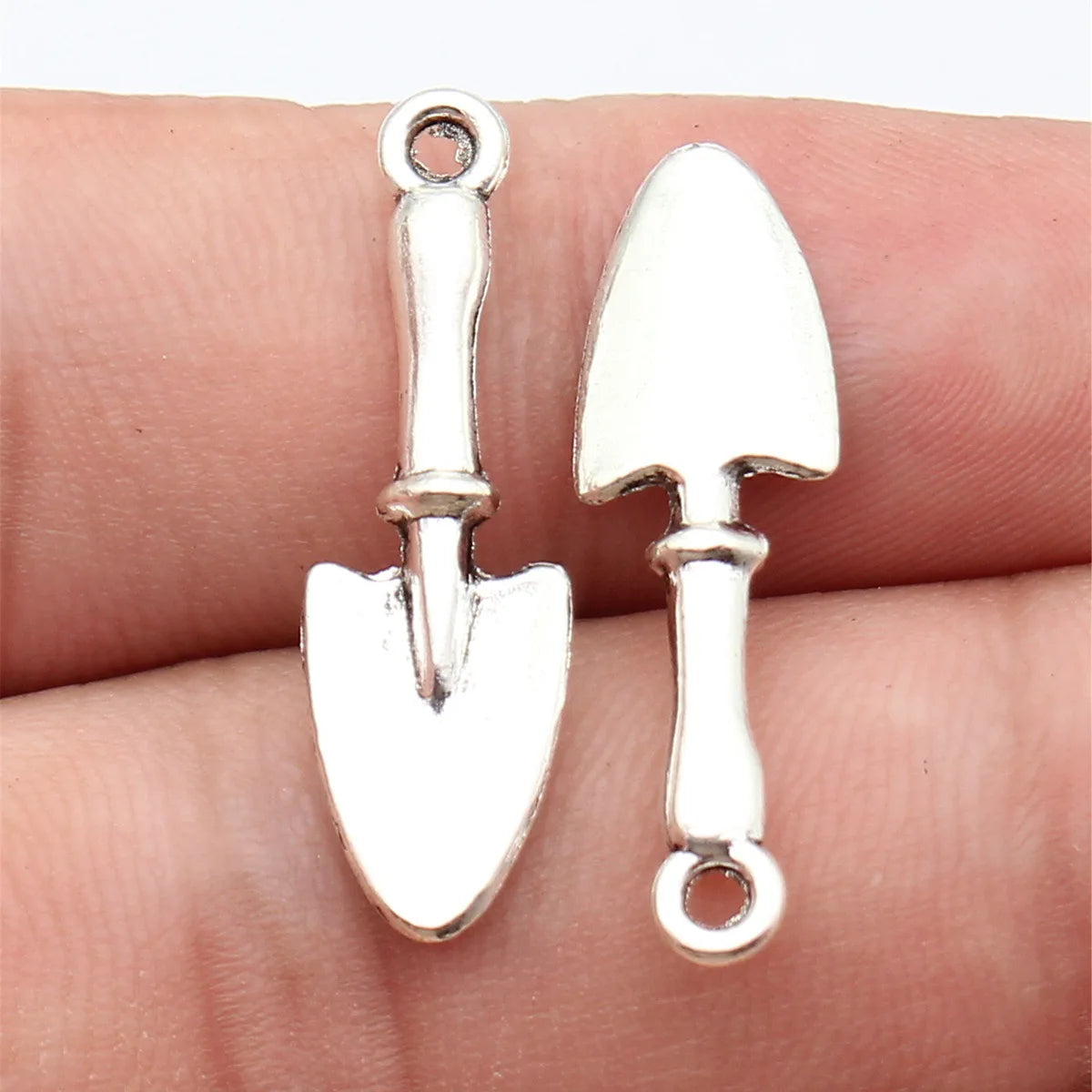 30x9mm 1.1g Antique Silver Zinc Alloy Shovel Charm Pendant for DIY Necklace Bracelet Making