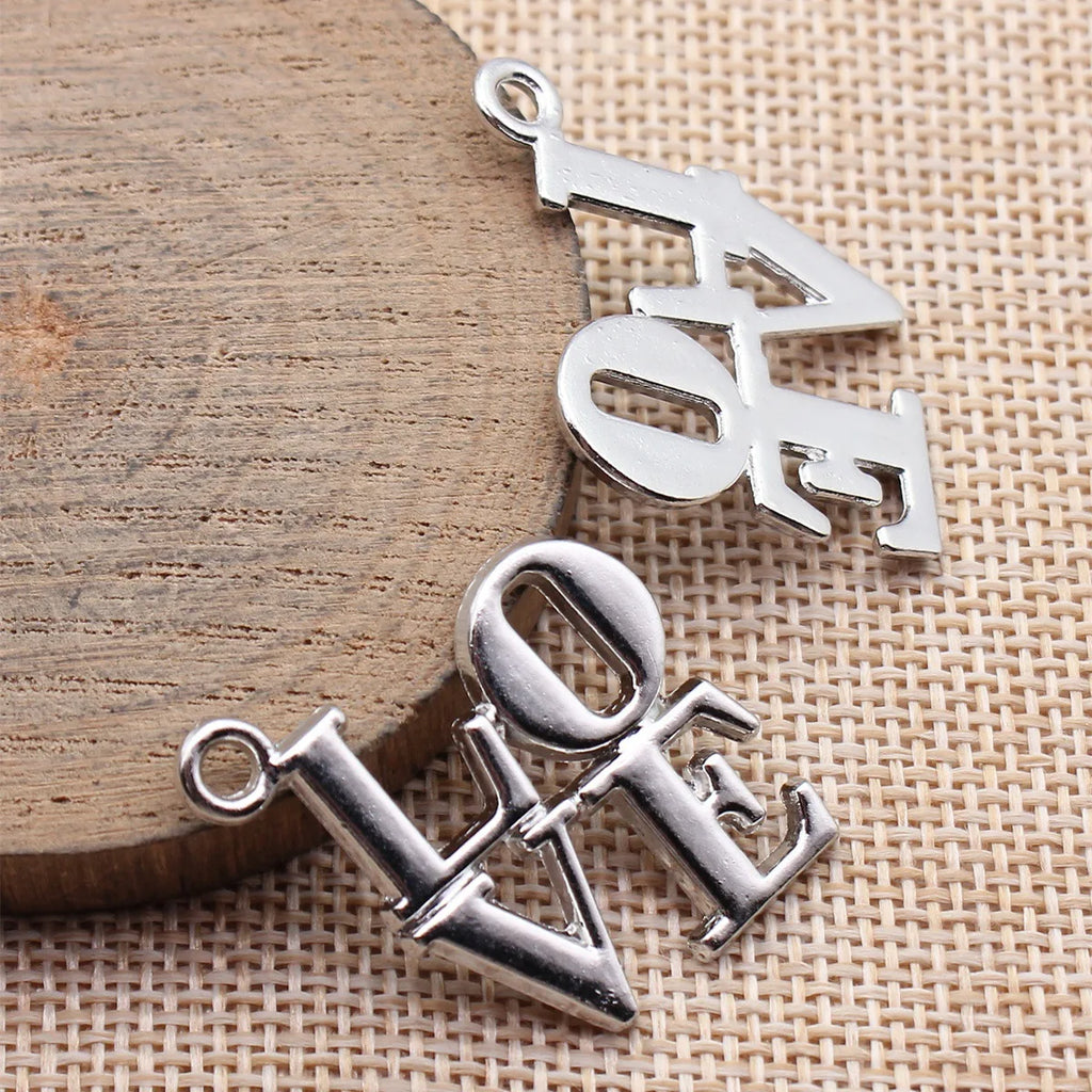 29x28mm 4.1g Silver Tone Zinc Alloy LOVE Letter Charm Pendant for DIY Necklace Bracelet Making