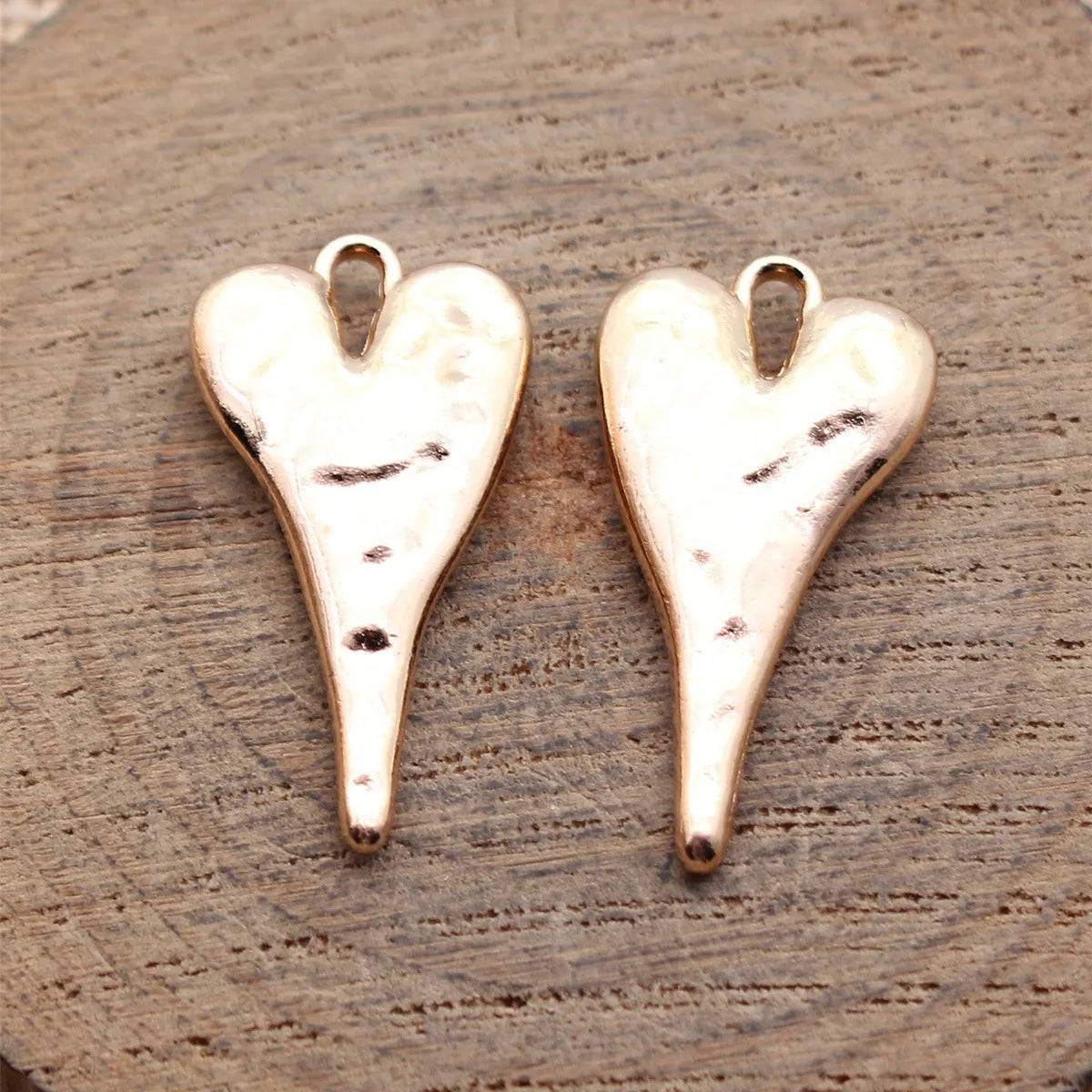 27x14mm 3g Multi-Color Zinc Alloy Hammered Long Heart Charm Pendant for DIY Necklace Jewelry