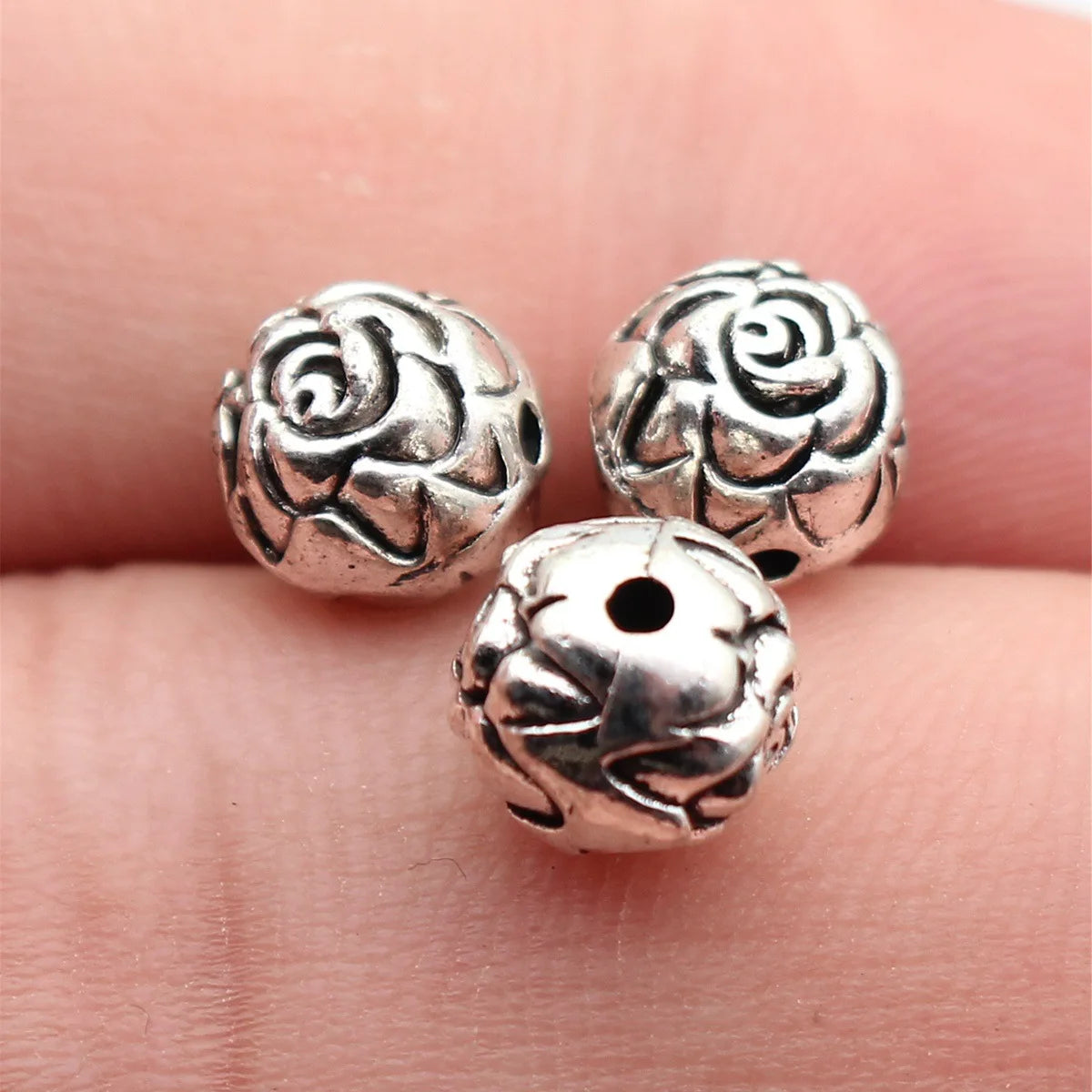 8x8x8mm 1.5g Antique Silver Tone Zinc Alloy Double-Sided Flower Pattern Spacer Beads for DIY Jewelry