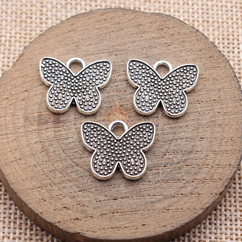 19x16mm 1.7g Antique Silver Zinc Alloy Dotted Butterfly Charm Pendant for DIY Jewelry Making