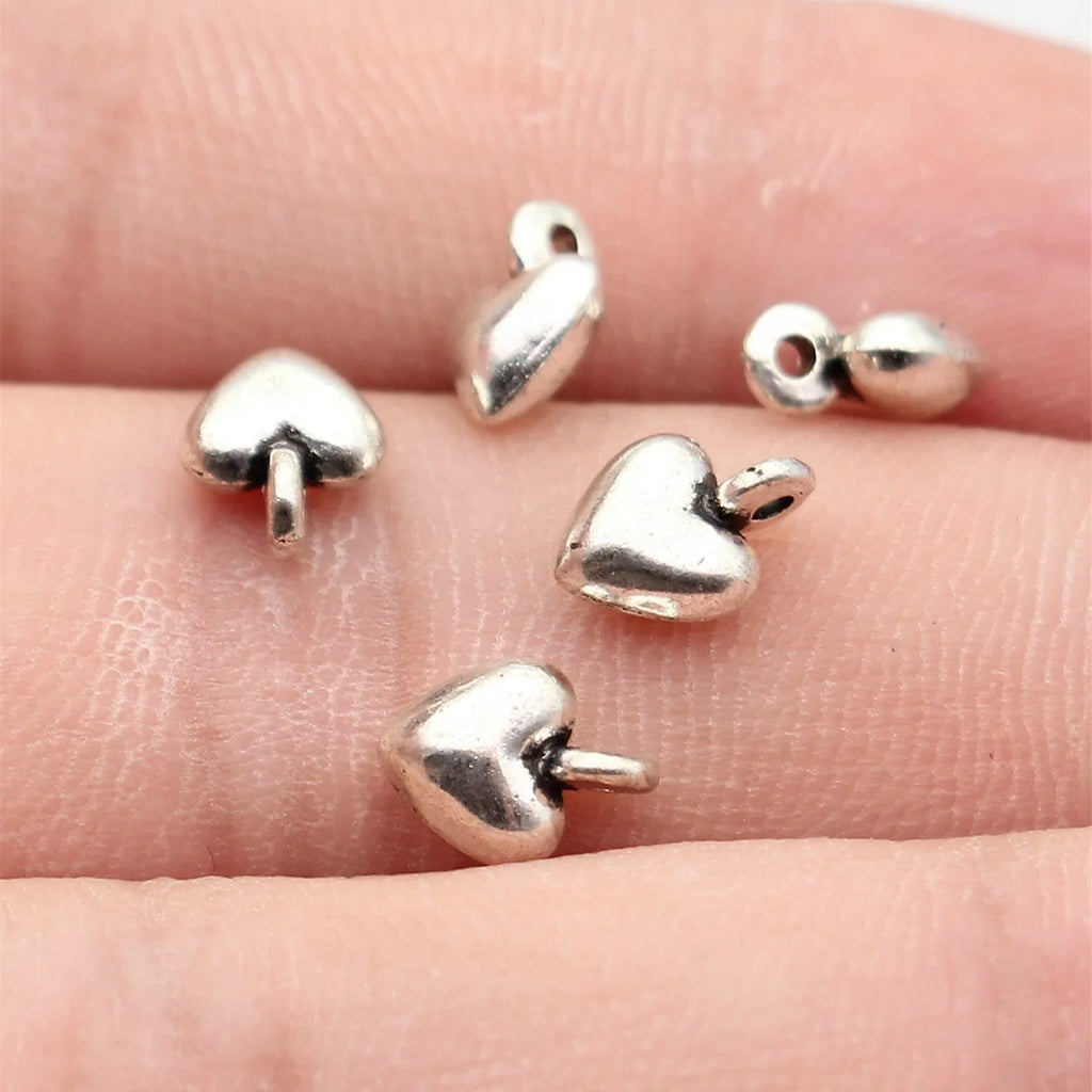 8.5x6.3x3.6mm 0.45g Antique Silver Zinc Alloy Heart Charm Pendant for DIY Bracelet Necklace Making