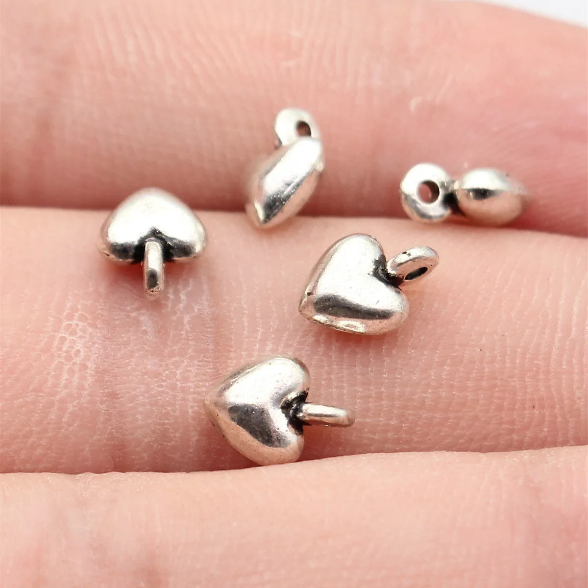 8.5x6.3x3.6mm 0.45g Antique Silver Zinc Alloy Heart Charm Pendant for DIY Bracelet Necklace Making